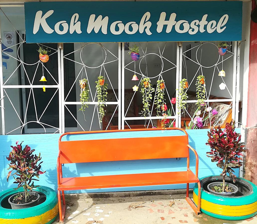 Koh Mook Hostel Extérieur photo